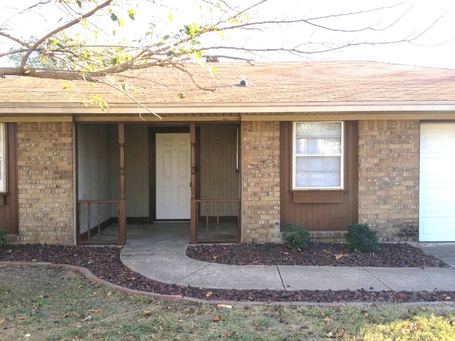 Building Photo - 3117 Keller Rd