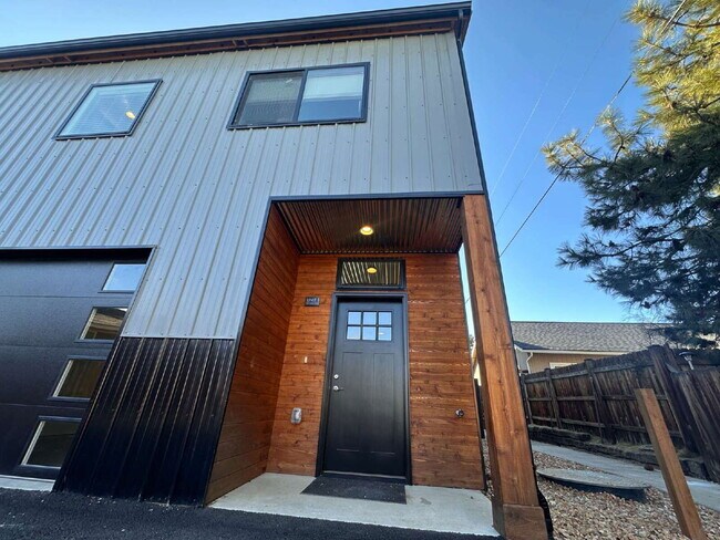 Foto del edificio - 20611 Independence Way