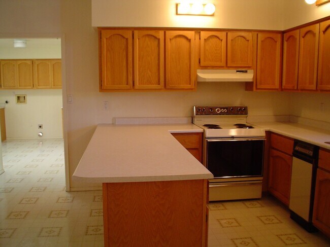 Building Photo - 8512 Liberty Dr NE