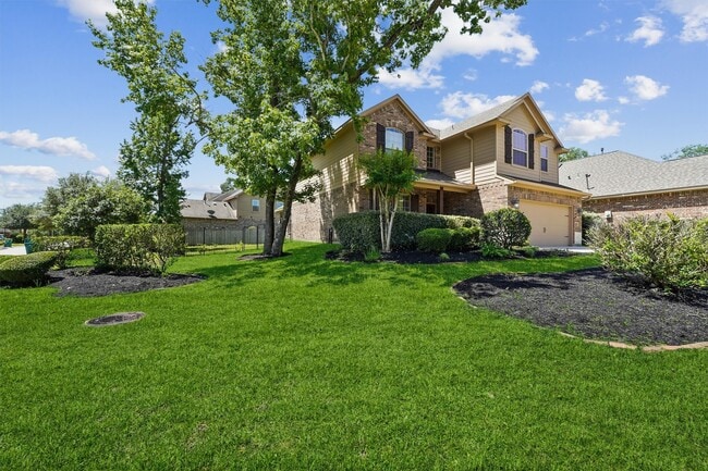 Building Photo - 115 Black Swan Pl