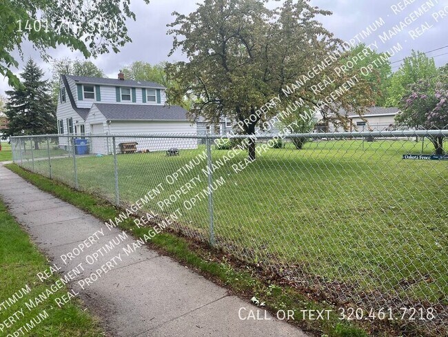 Foto del edificio - 1401 7th St N