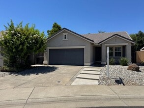 Building Photo - 576 Sutherland Ranch Ln