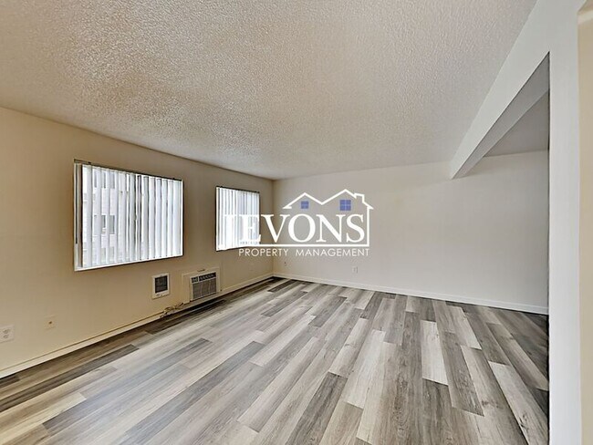 Foto del edificio - 1501 W Rose St