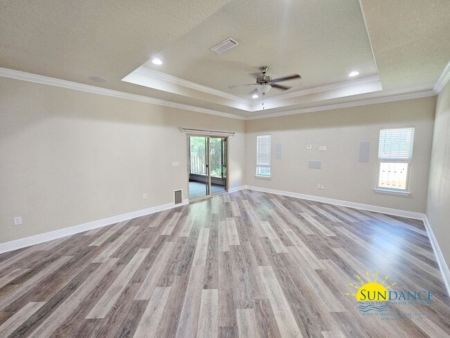 Building Photo - Lovely 3 Bedroom Home in Driftwood Estates!