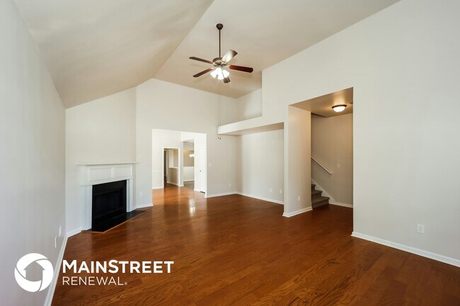 Foto del edificio - 5905 Raventree Ct