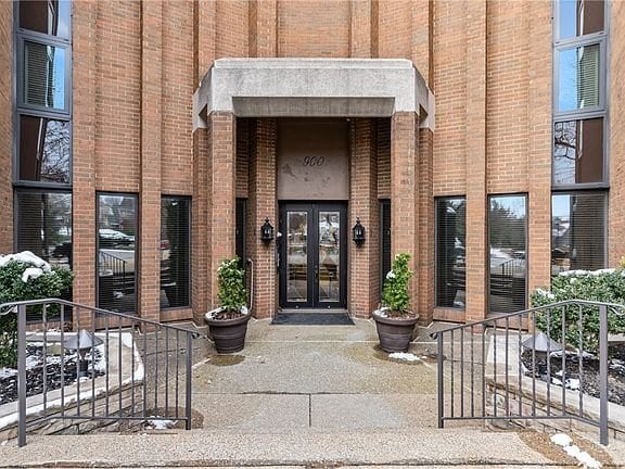 Foto del edificio - 900 Washington Rd