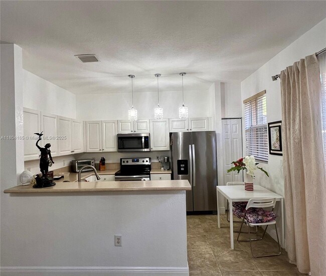 Foto del edificio - 13235 SW 128th St