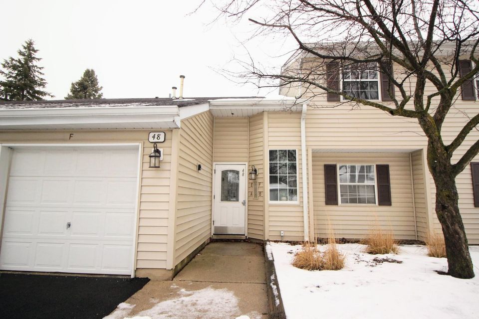 Primary Photo - 48 N Victoria Ln
