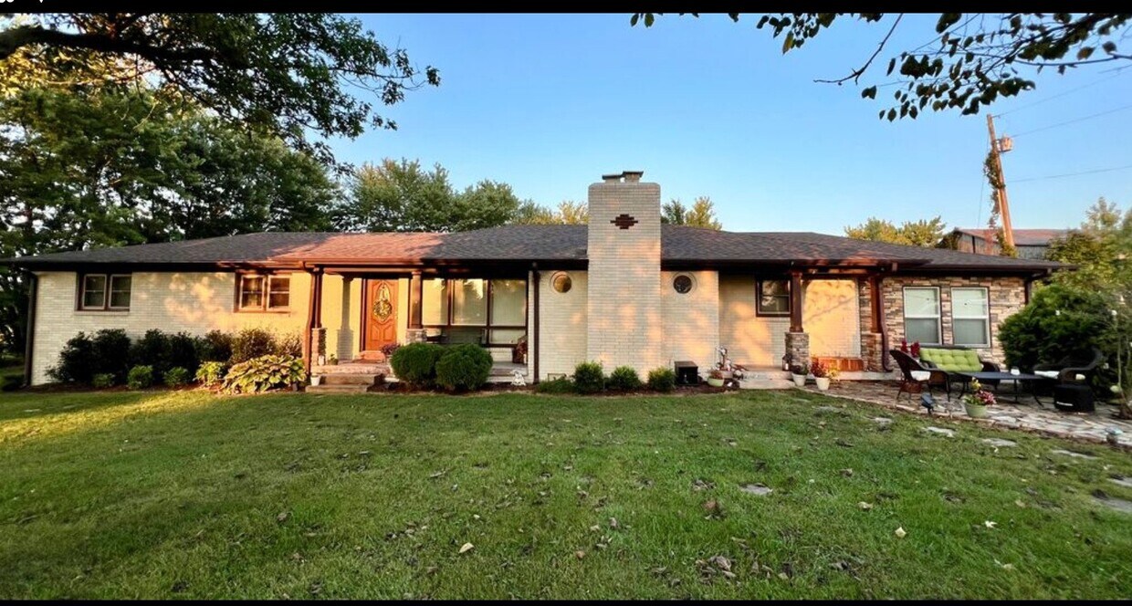 Foto principal - 1025 Harve Brown Rd