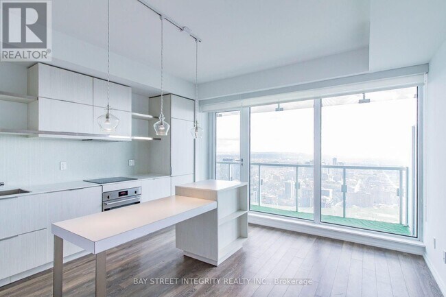 Photo du bâtiment - 197 Yonge St