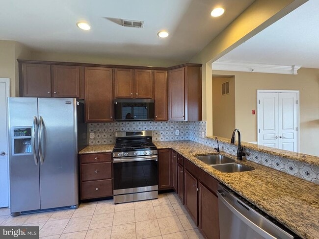 Building Photo - 580 Prizer Ct