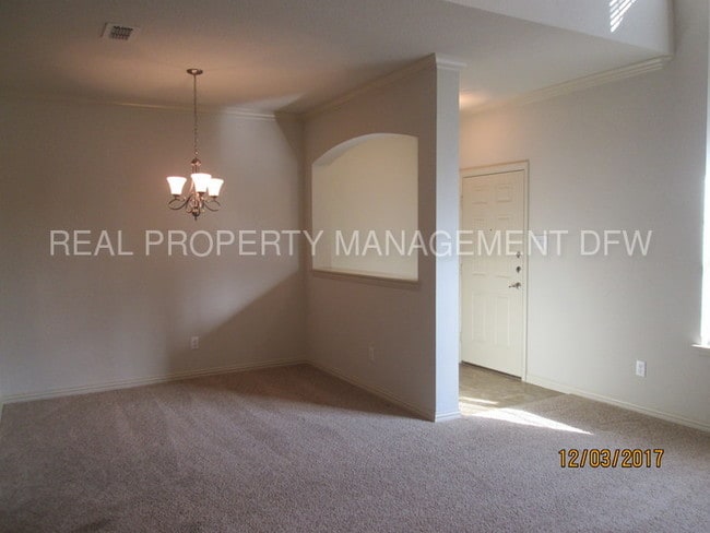 Building Photo - 6944 Carrington Ln