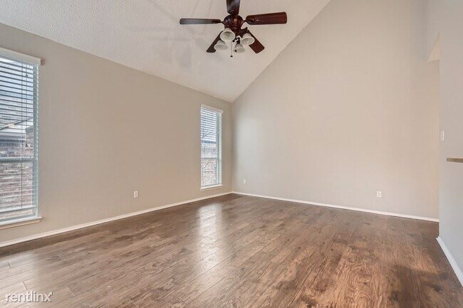Foto del edificio - 4 br, 2.5 bath House - 7433 Buckskin Ct UNIT