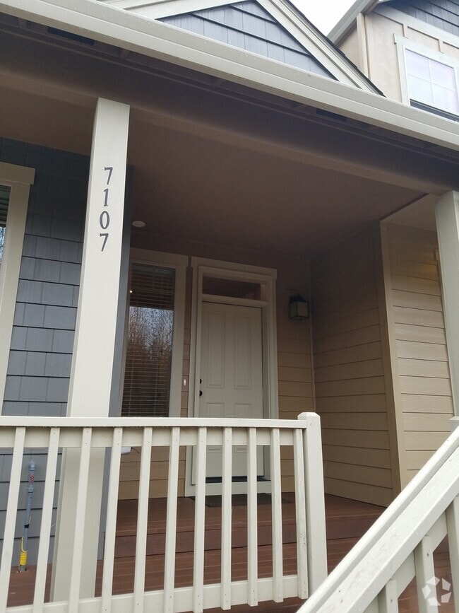 Building Photo - 7107 Monroe Ln NE