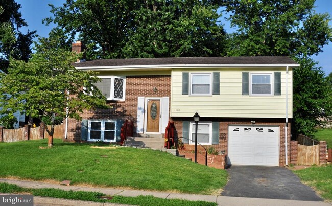 Building Photo - 13610 Greenwood Dr