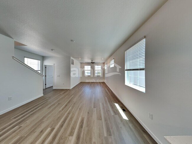 Building Photo - 26149 E Calhoun Pl