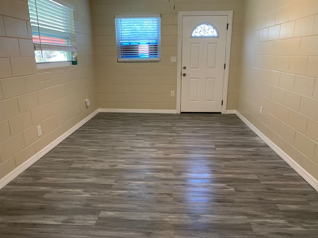 Photo - 35 Lincoln Blvd House