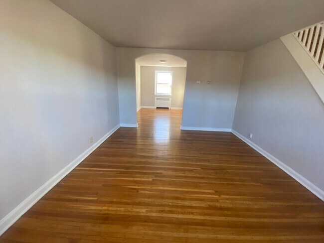 Foto del edificio - Desirable, Quaint 3/1 bath Beautiful Home in Upper Darby!
