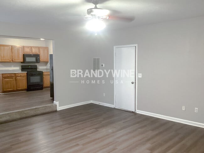 Building Photo - 1667 Cutters Mill Dr