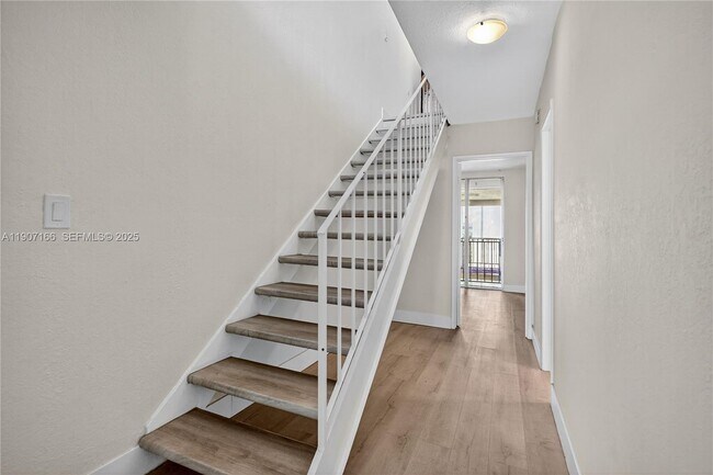 Foto del edificio - 9210 Fontainebleau Blvd