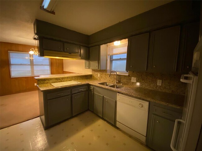 Building Photo - 12806 Crow Valley Ln