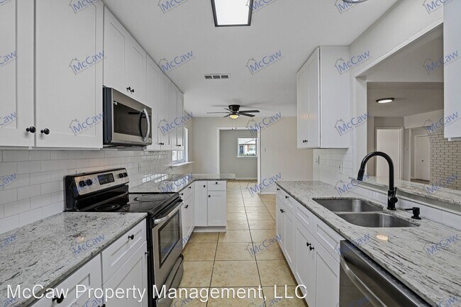 Building Photo - 3 br, 2 bath House - 1922 Provincetown Ln.