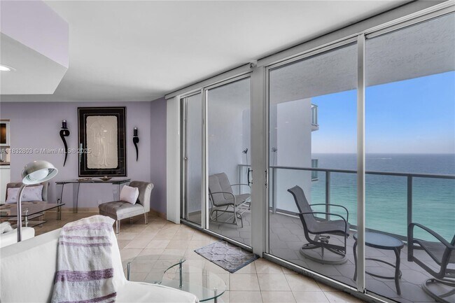 Foto del edificio - 16485 Collins Ave