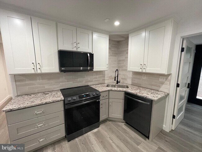 Foto del edificio - 1822 Lamont St NW