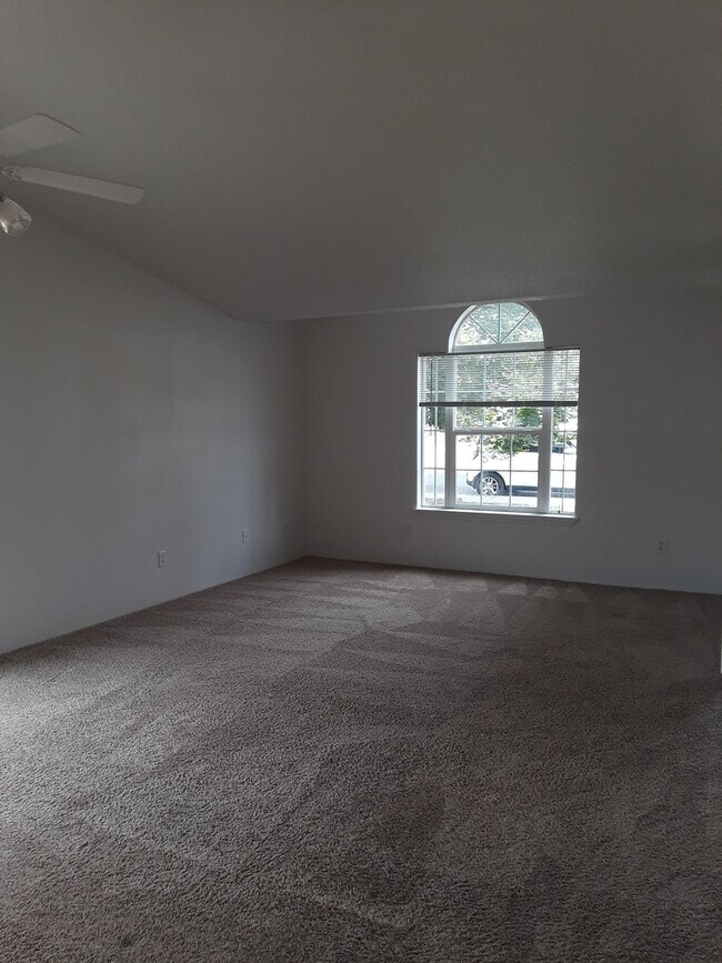 Foto del edificio - Cute Duplex Prineville