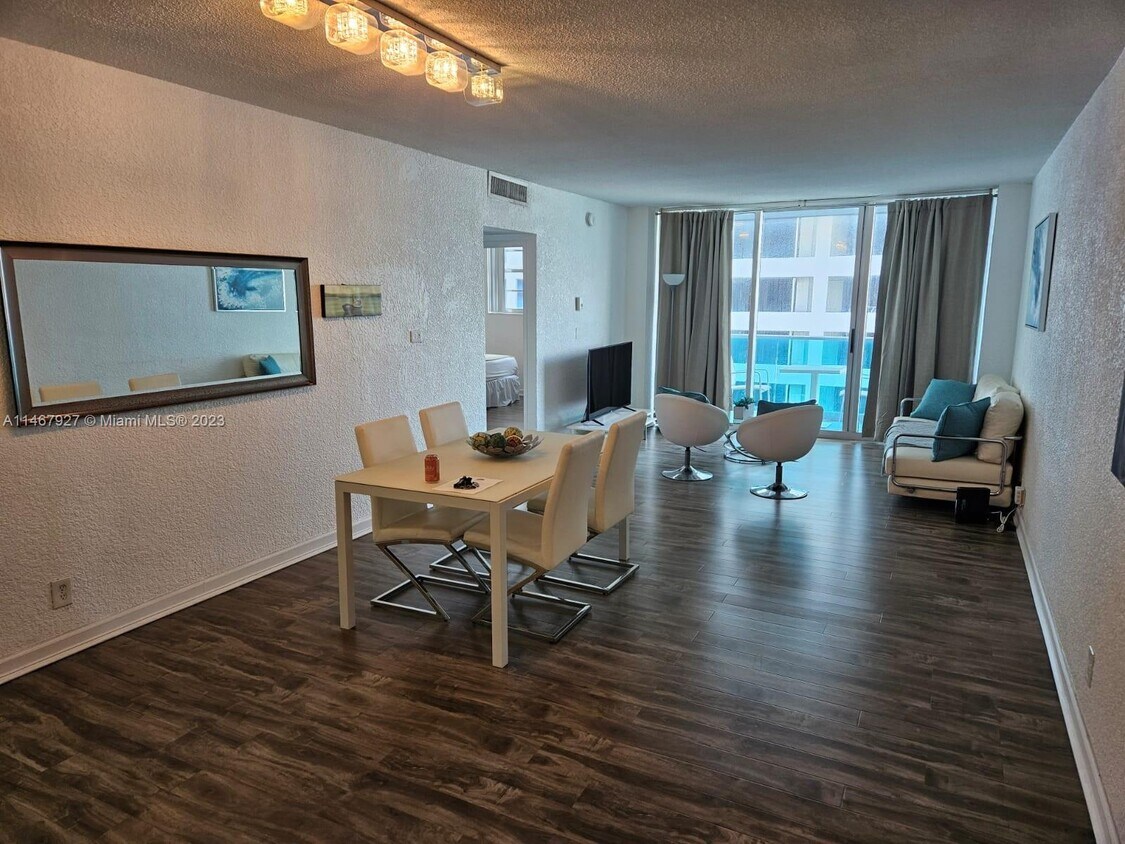 Primary Photo - 4001 S Ocean Dr