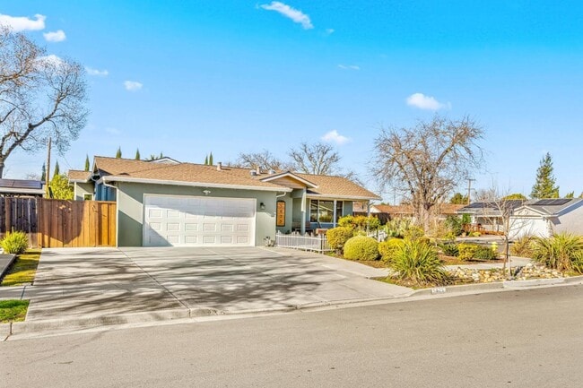 Building Photo - 5825 Laguna Seca Way