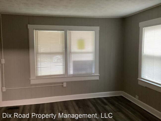 Building Photo - 3 br, 1 bath House - 643 Syracuse Avenue,