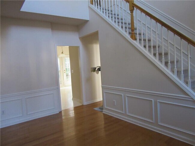 Foto del edificio - 11030 Glenbarr Dr