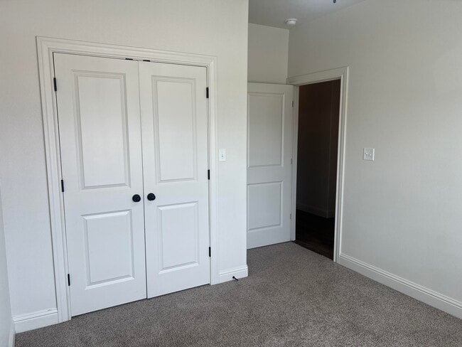 Building Photo - 2507 111th St