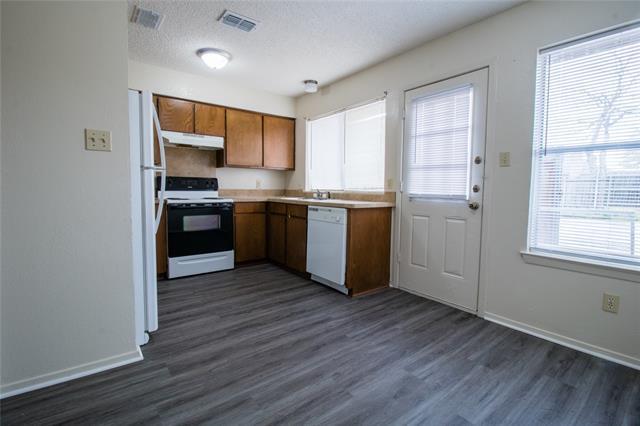 Building Photo - 2019 Paisley Dr