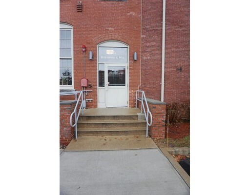 Building Photo - 35 Riverwalk Way