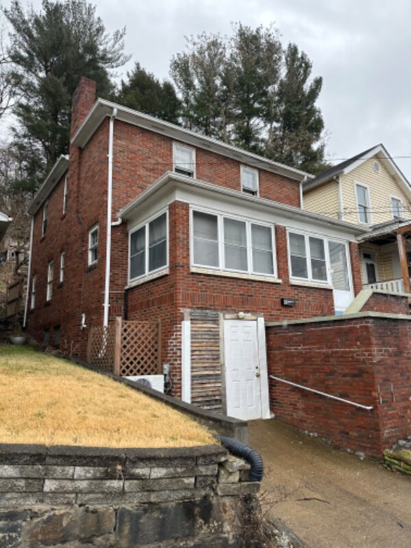 12 Clearview Ave, Wheeling, WV 26003 House Rental in Wheeling, WV