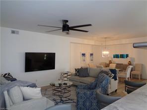Foto del edificio - 562 Laguna Royale Blvd