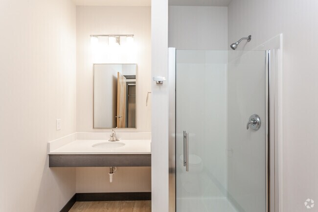 Cuarto de baño del estudio - 245 Kingston
