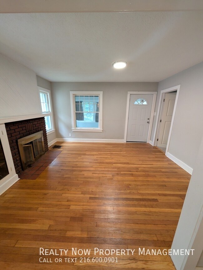 Building Photo - 4522 Rainbow Rd