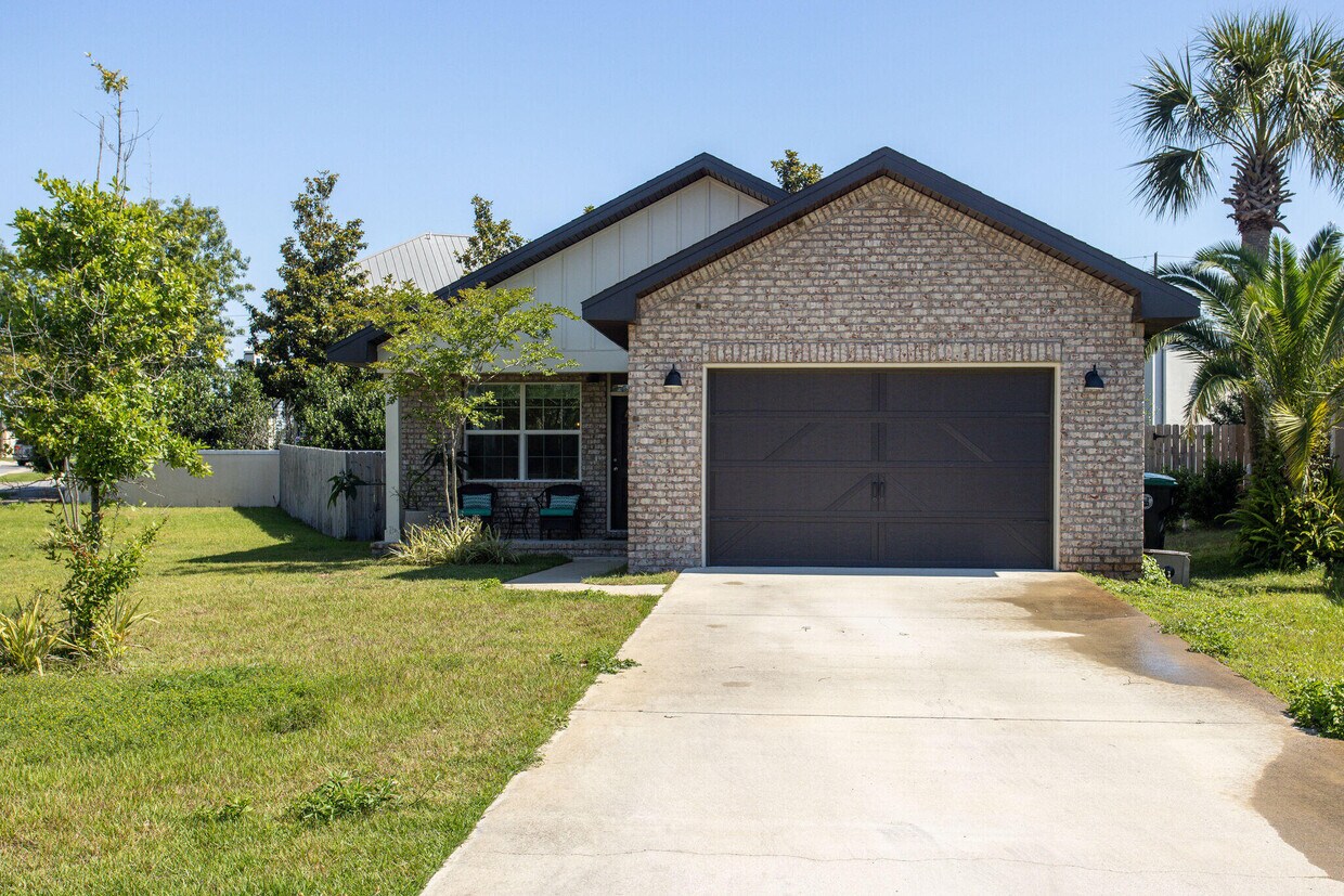 92 Trista Terrace Ct, Destin, FL 32541 House for Rent in Destin, FL