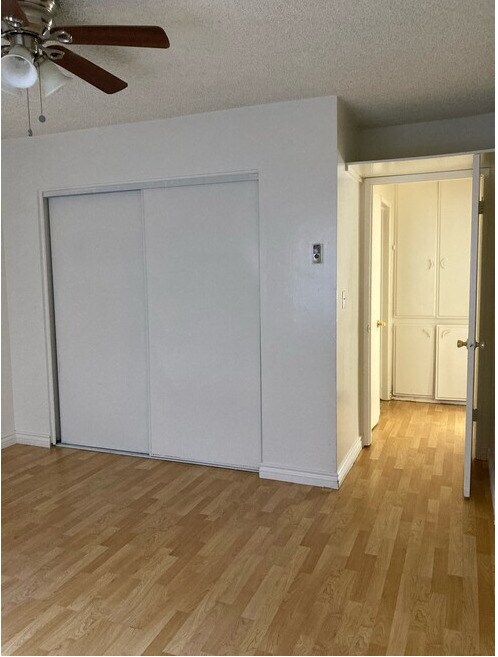Building Photo - 314 N Electric Ave