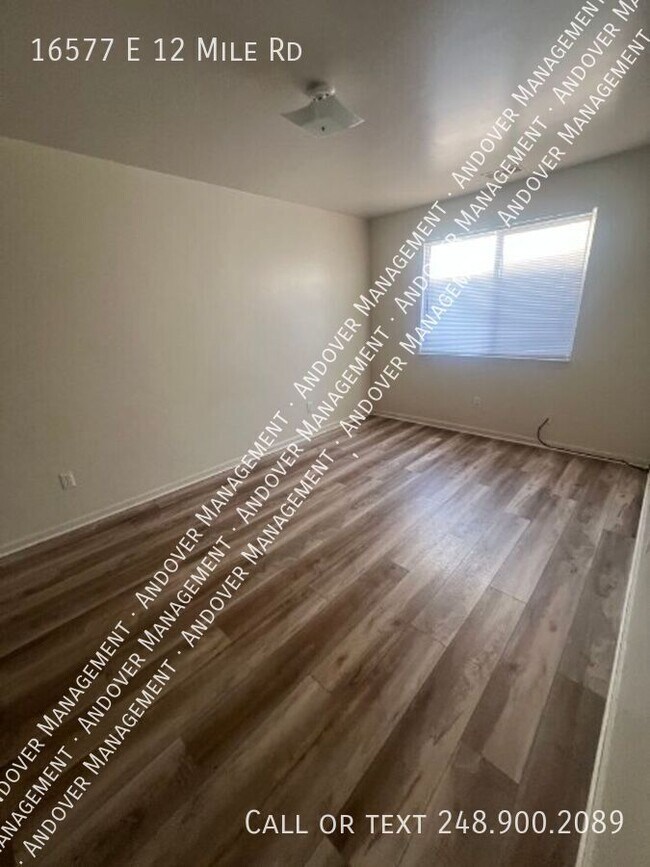 Foto del edificio - 16577 12 Mile Rd