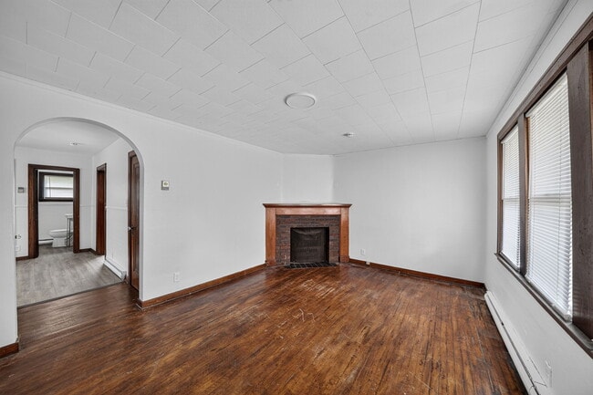 Building Photo - 3306 E Mishawaka Ave