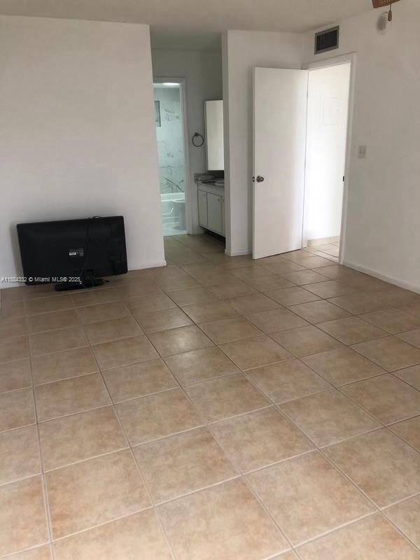 Foto del edificio - 1200 NE Miami Gardens Dr