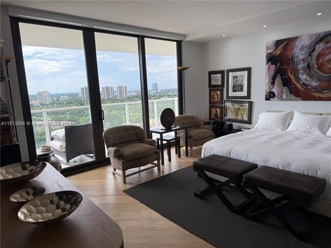 Foto del edificio - 19500 Turnberry Way