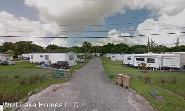 Foto del edificio - 4631-4635 SW 73rd Ave
