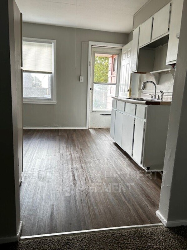 Foto del edificio - 960 N Central Dr