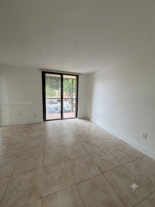 Foto del edificio - 8065 SW 107th Ave