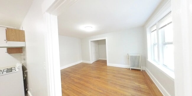 Building Photo - 1653 Commonwealth Ave